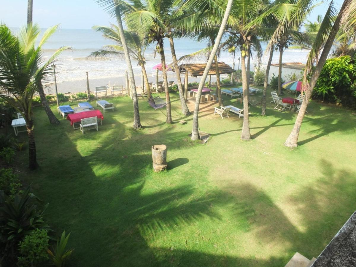 Ocean Breeze Villa Boossa Exterior photo