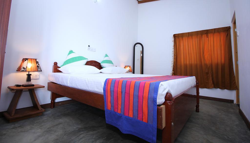 Ocean Breeze Villa Boossa Room photo